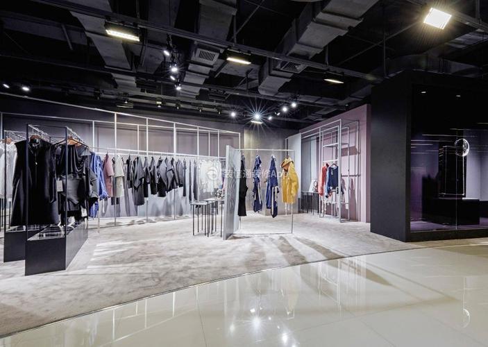 北京商铺装修服装店天花板设计效果图