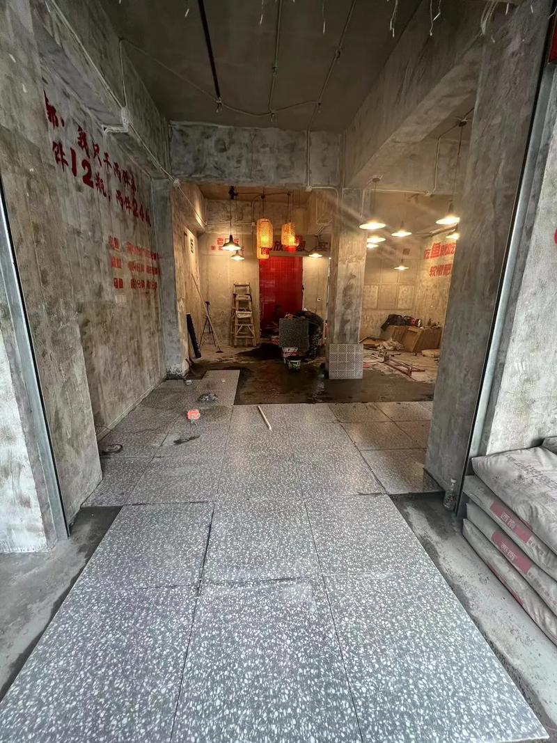 位于营康路餐饮商铺装修即将结束了,只等甲方买的软装安装了.#